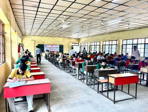 सहकारी सप्ताह समारोह – विद्यालय एवं महाविद्यालय स्तरीय क्विज प्रतियोगिता, बिलासपुर