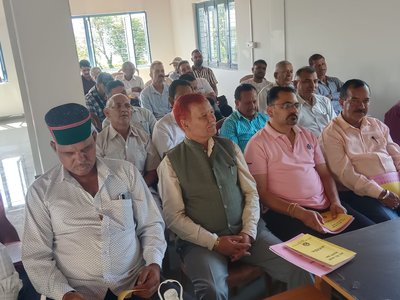 जोगिंदर नगर में प्रबंधन समिति के सदस्यों के लिए एक दिवसीय सहकारी शिक्षा शिविर आयोजित